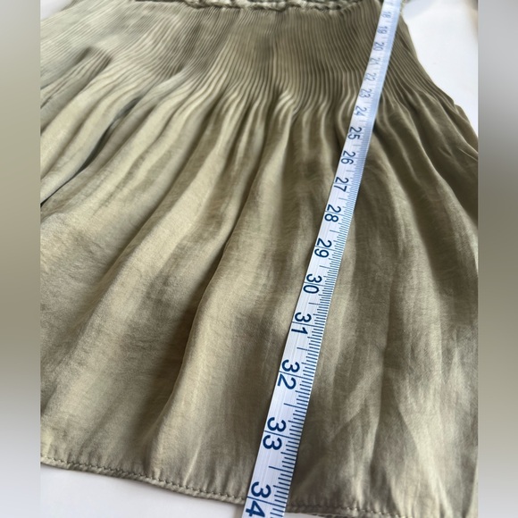 She + Sky Soft Green Long Sleeve Pleated Dress Size L - Picture 13 of 13